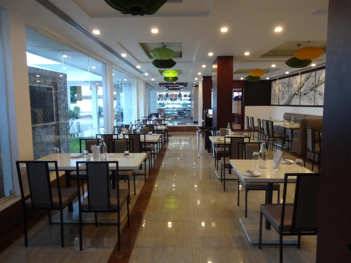 Lemon Tree Hotel, Port Blair Buitenkant foto